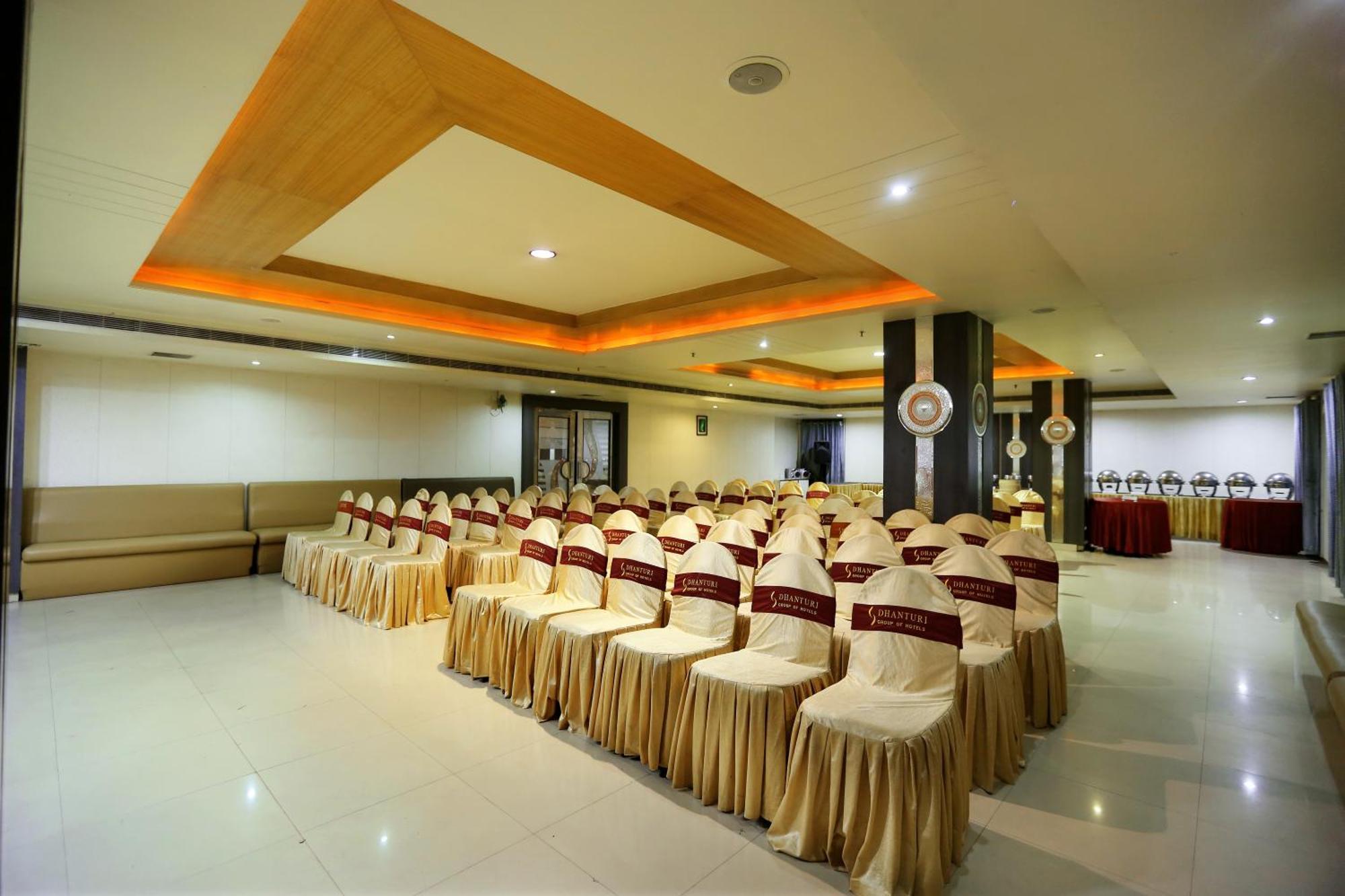 Hotel Sitara Grand Hyderabad Luaran gambar